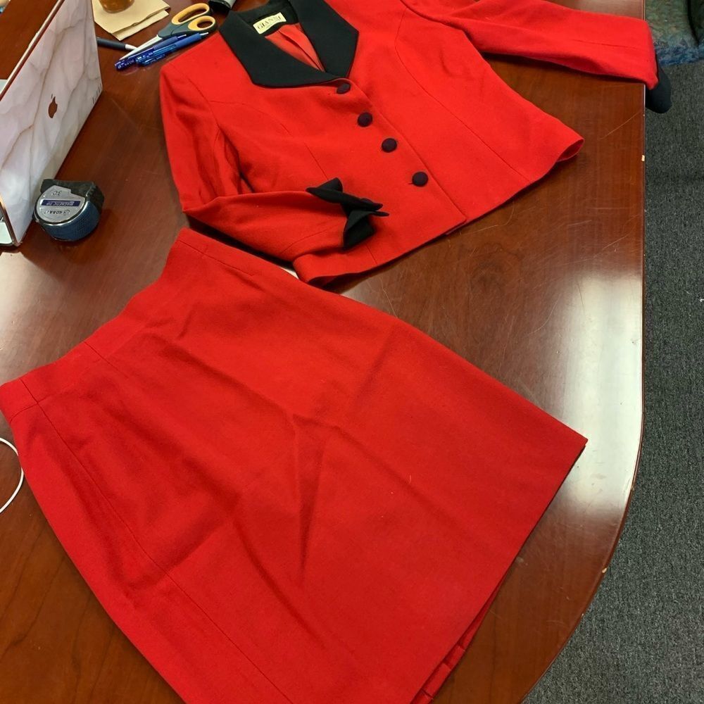 Vintage Gianni for Lord & Taylor Red & Black Wool Skirt Suit sz 12